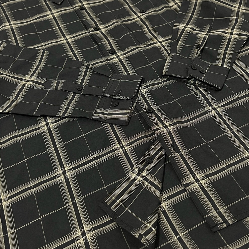 Haggar button down - Picture 5 of 12